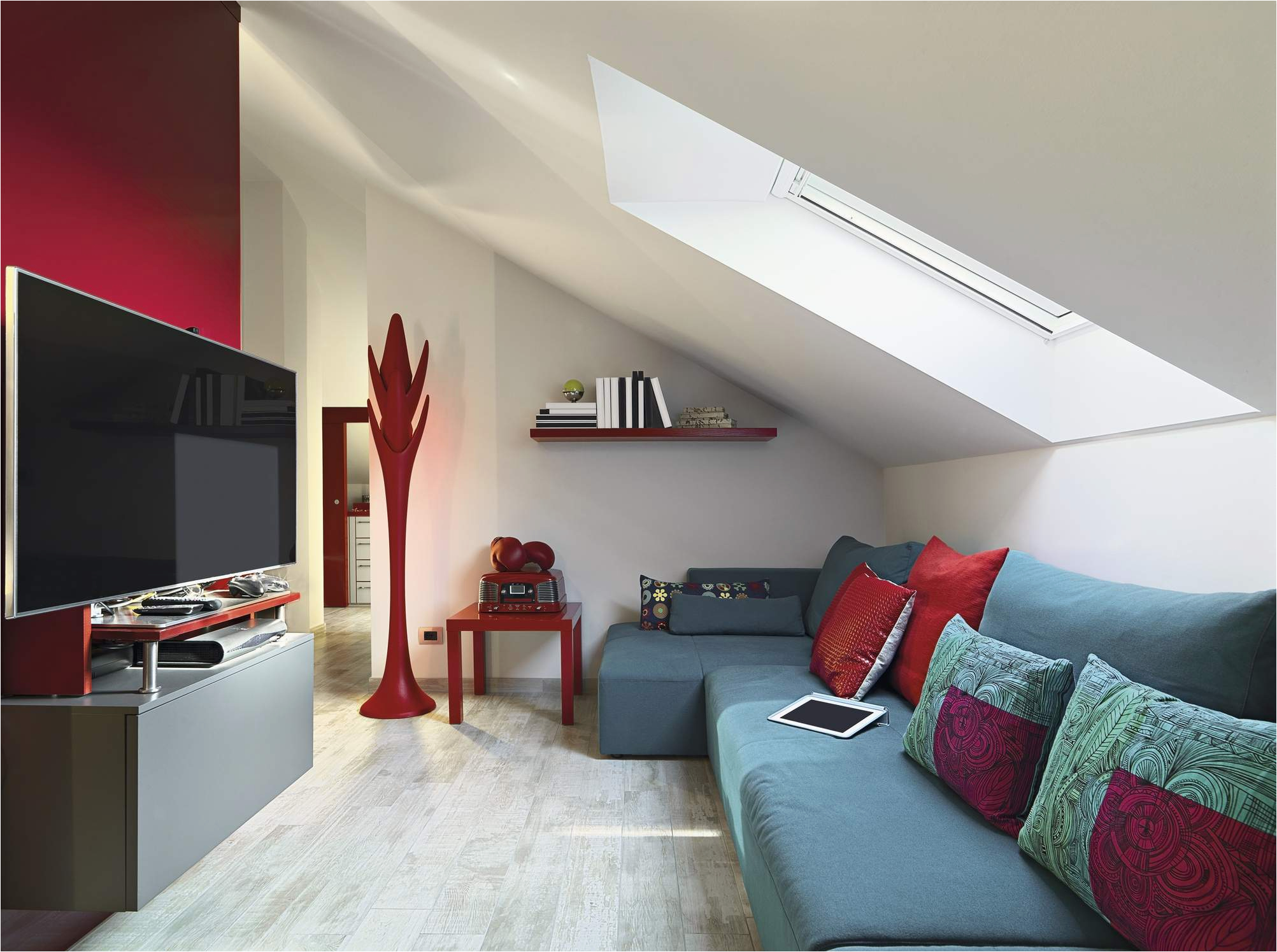 wohnzimmer mit dachschrage luxus zimmer mit dachschrgen jede ecke sinnvoll nutzen zimmer mit of wohnzimmer mit dachschrage