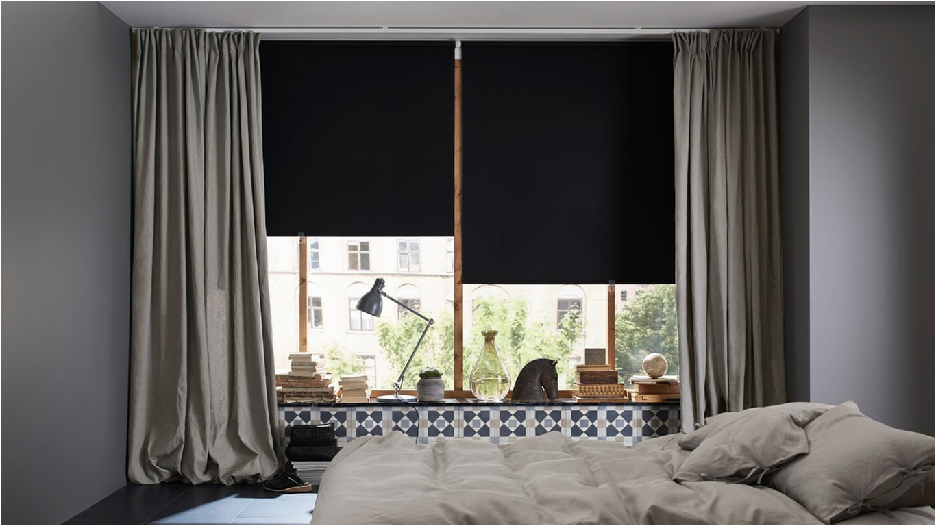 ein schlafzimmer eingerichtet mit grauen ingert gardinen and 9010af1325f a19fa298cbcd5cfe